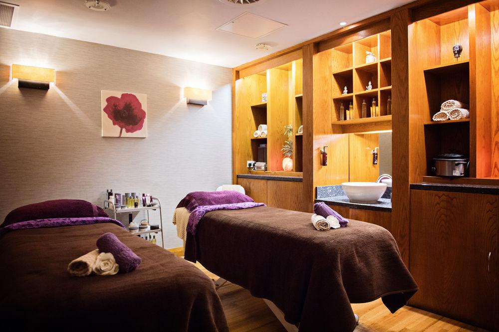Delta Hotels by Marriott Cheltenham Chase Eksteriør bilde