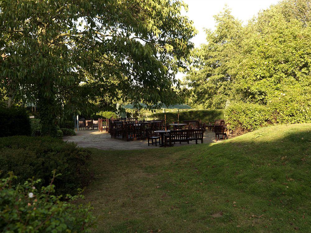 Delta Hotels by Marriott Cheltenham Chase Eksteriør bilde