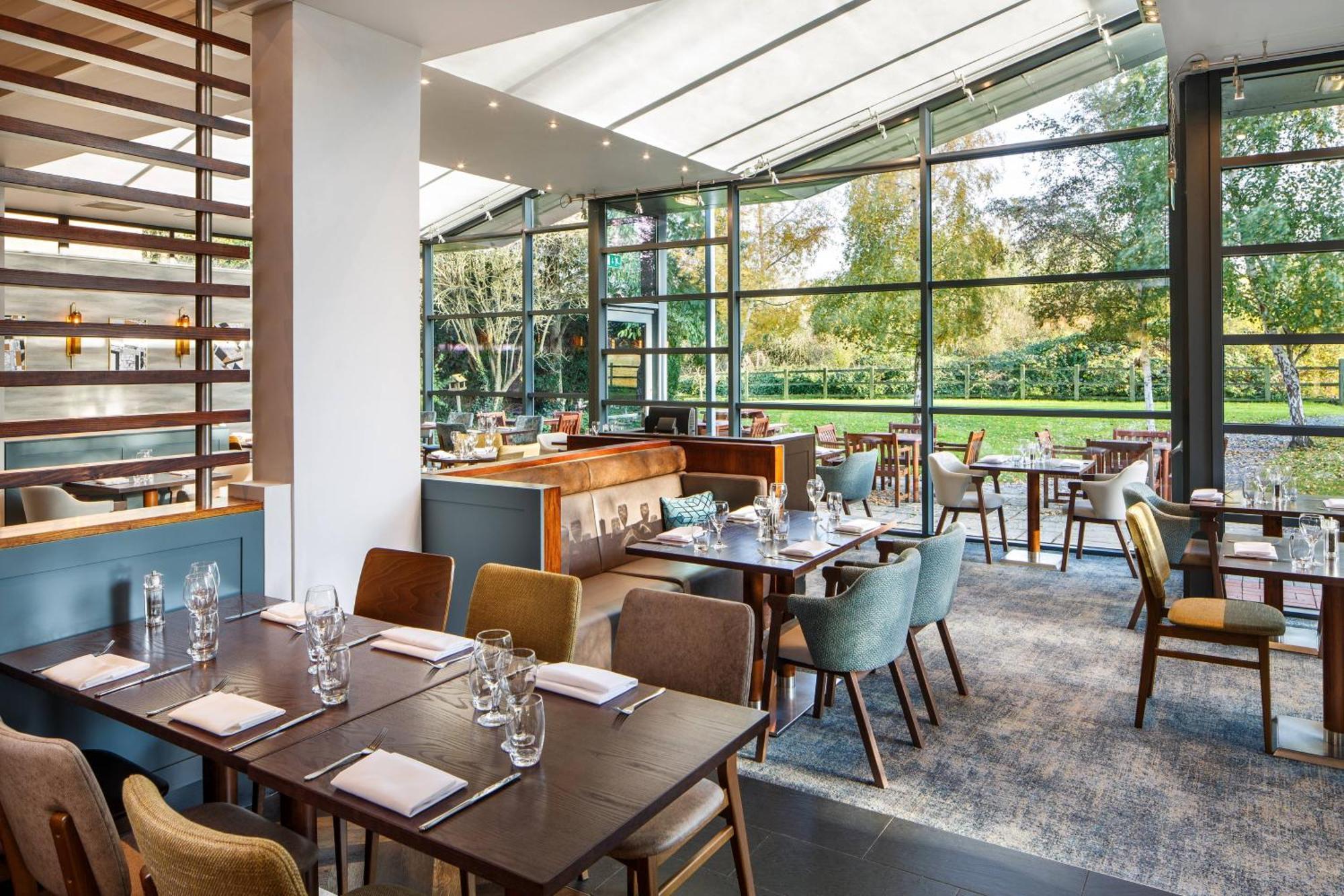Delta Hotels by Marriott Cheltenham Chase Eksteriør bilde