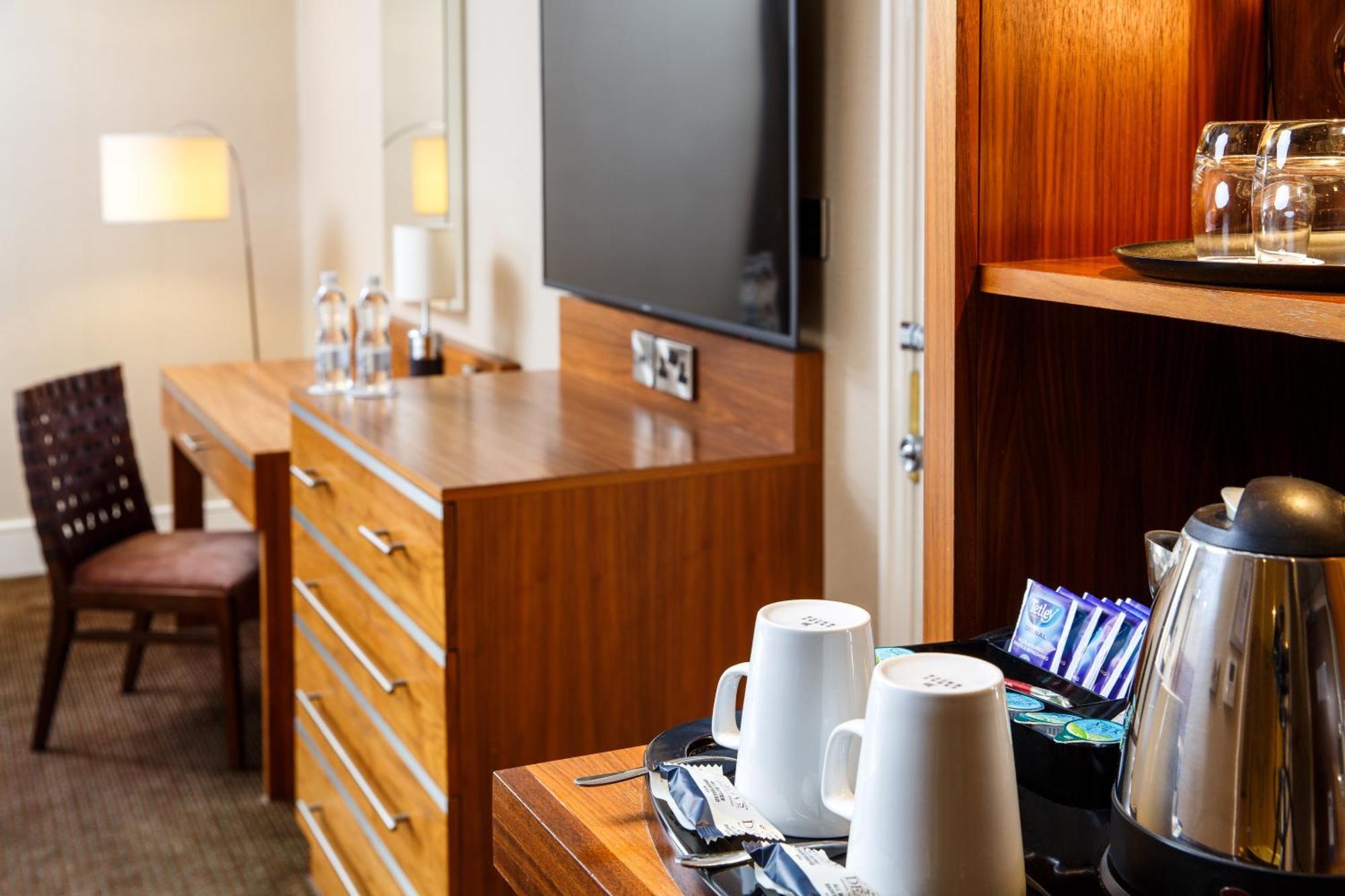 Delta Hotels by Marriott Cheltenham Chase Eksteriør bilde