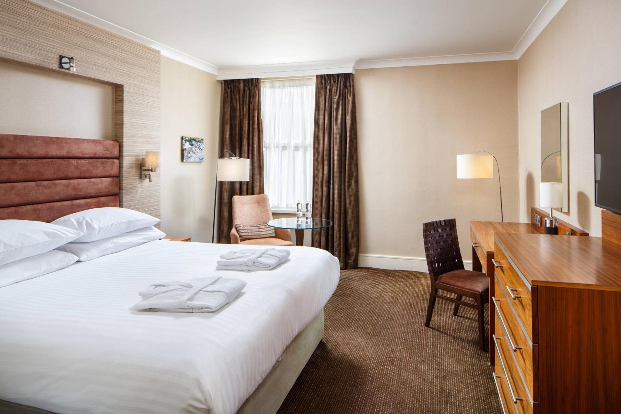 Delta Hotels by Marriott Cheltenham Chase Eksteriør bilde