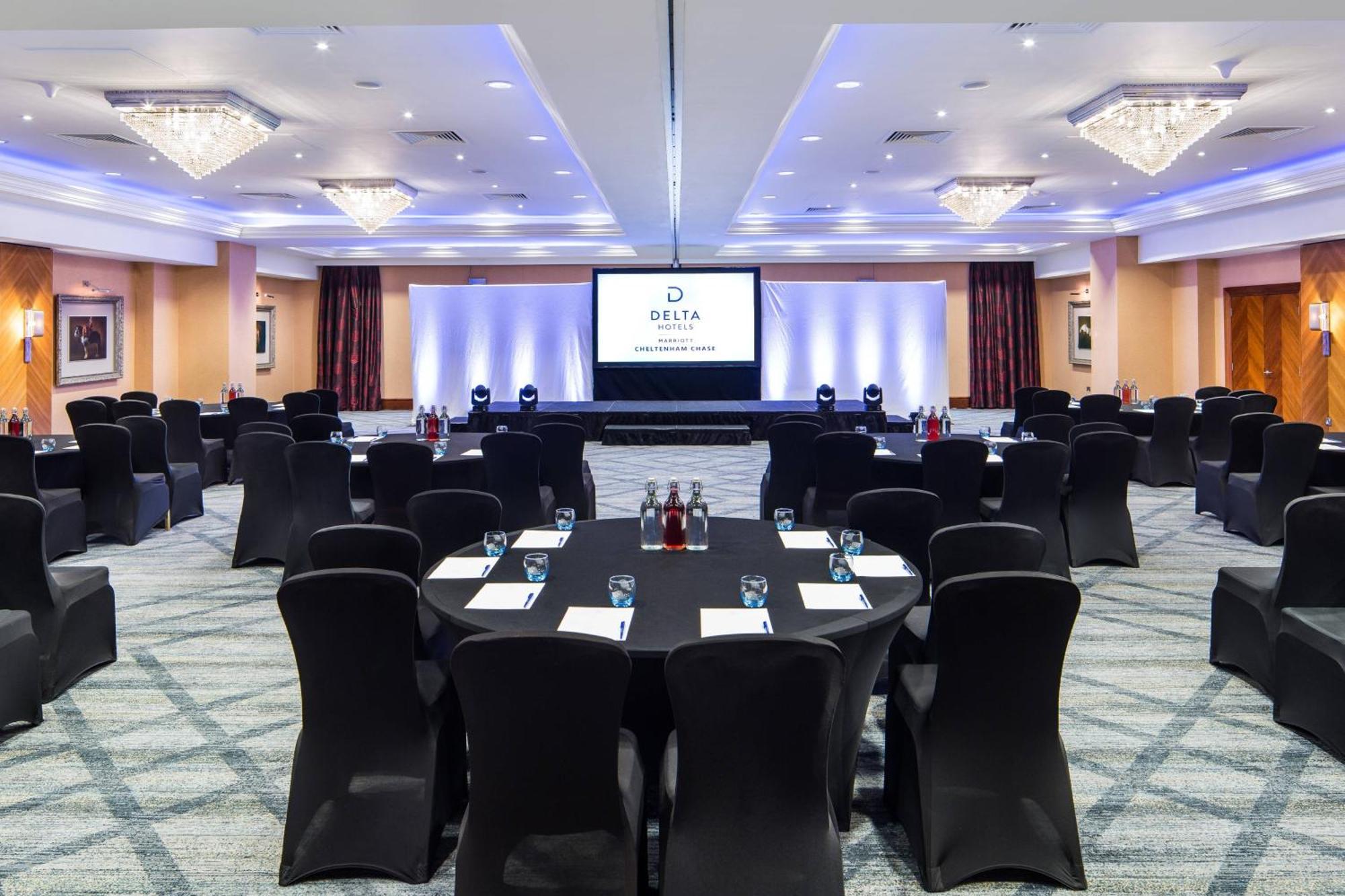 Delta Hotels by Marriott Cheltenham Chase Eksteriør bilde