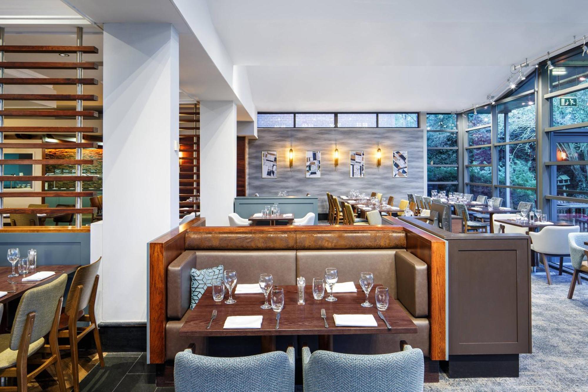Delta Hotels by Marriott Cheltenham Chase Eksteriør bilde
