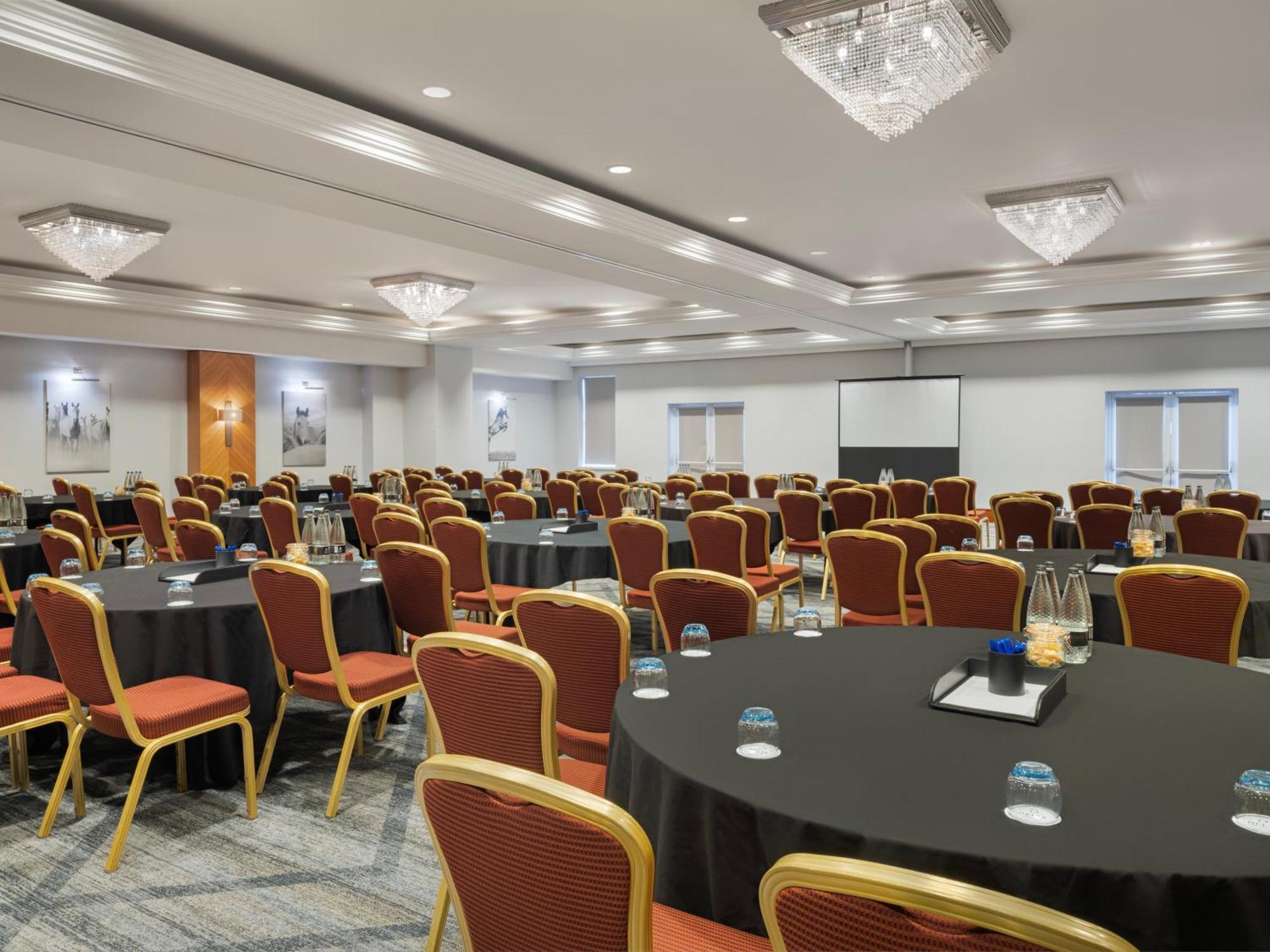 Delta Hotels by Marriott Cheltenham Chase Eksteriør bilde